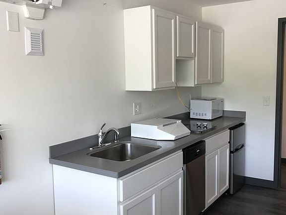 4th image of 115 N Dunn St APT 7