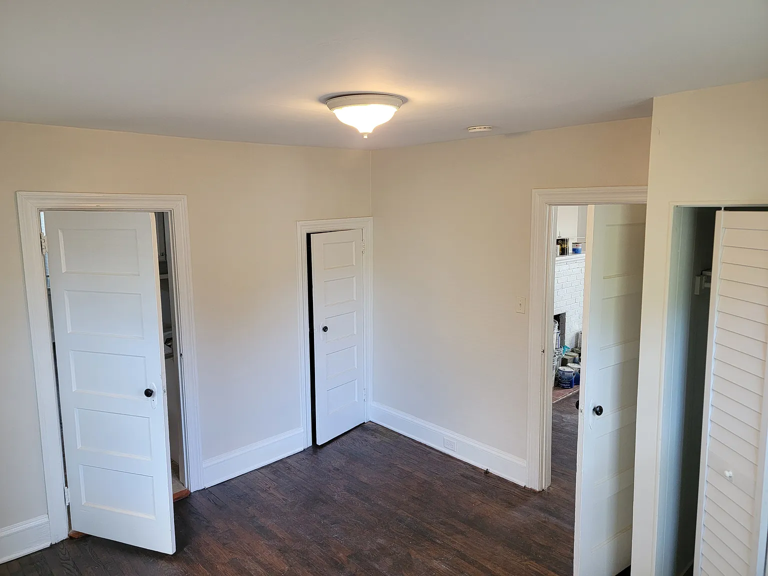 2627 Greenway Ave — Photo 4