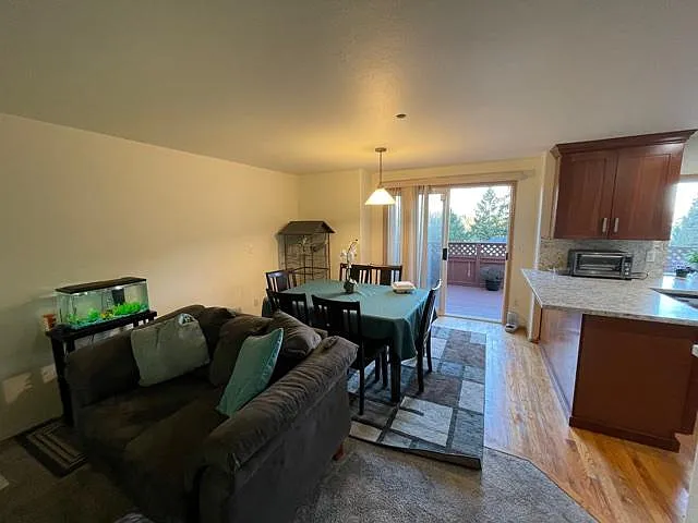 16427 SE 39th Pl — Photo 11