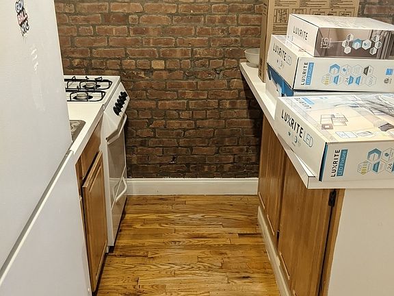 5th image of 96 Christopher St #4RCT