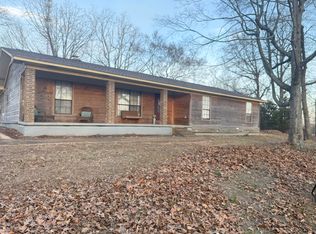 1650 N Hill St, Newark, AR 72562