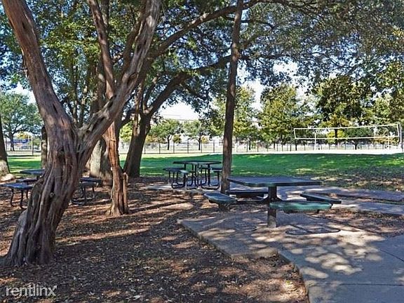 Volleyball Luxury South West Austin Apartments