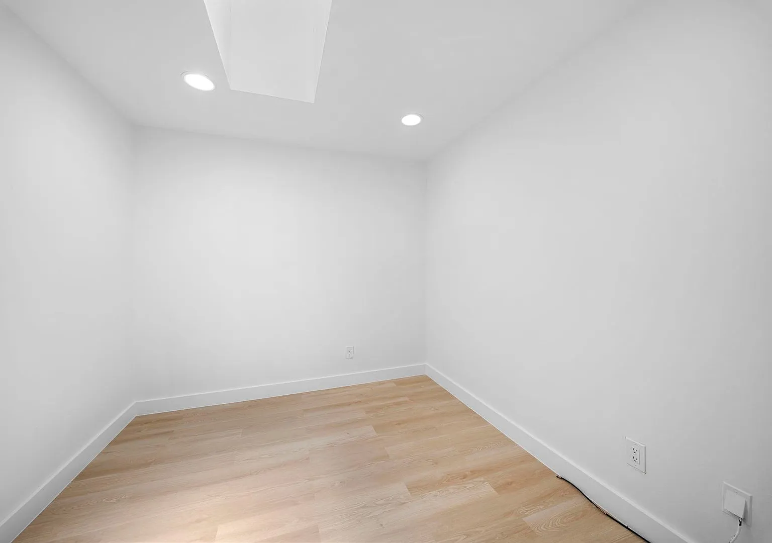 Beautifully updated duplex two bedrooms+ DEN, two bath in Cape Coral — Photo 3