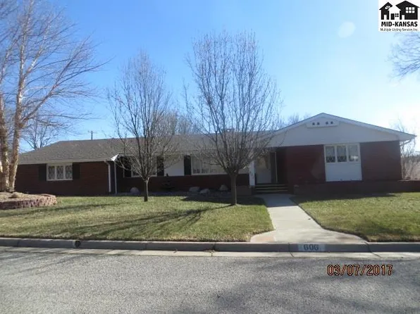 606 Terrace Dr, Pratt, KS 67124