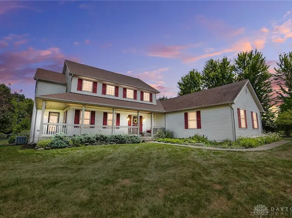 3236 Windy Ridge Dr, Springfield, OH 45502