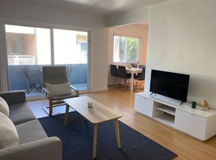11921 Goshen Ave APT 2, Los Angeles, CA 90049
