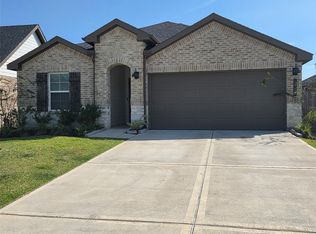 4923 Edgewood Dr, Fresno, TX 77545
