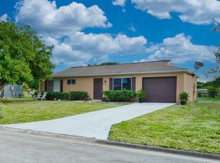 313 SW Eastport Cir N, Pt Saint Lucie, FL 34953