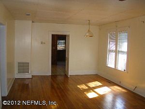 3rd image of 484 W 61st St
