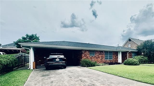 1st image of 226 Fort Jackson St