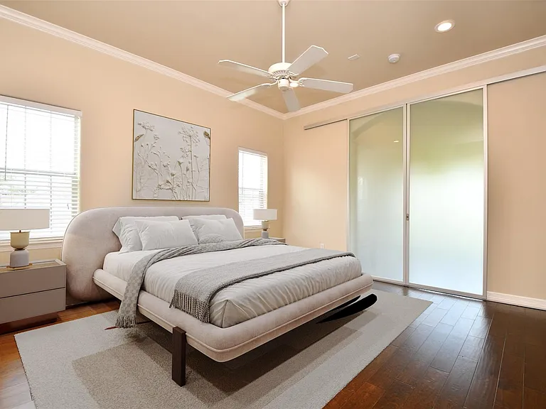 718 Roy St — Photo 18