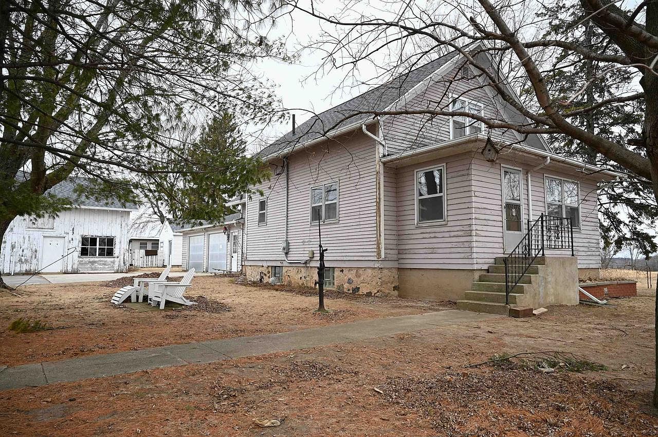 W1855 COUNTY RD HHH, Malone, WI 53049 | MLS #50303151 | Zillow