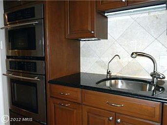 4th image of 1765 S Hayes St APT B