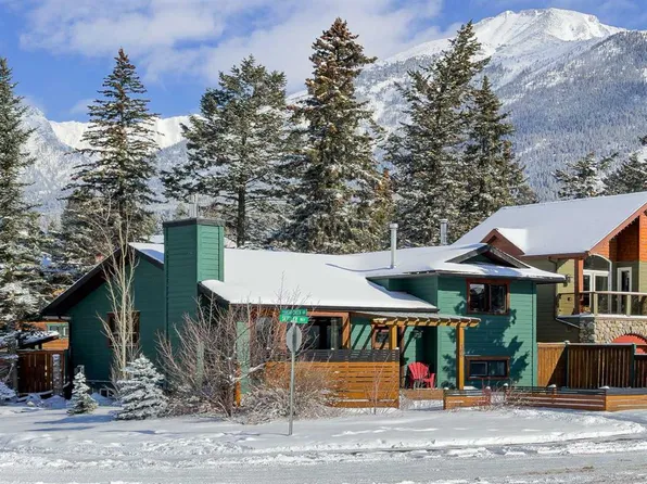 100 S Settler Way, Canmore, AB T1W 1E2