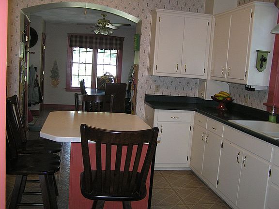 Large kitchen for big families!
