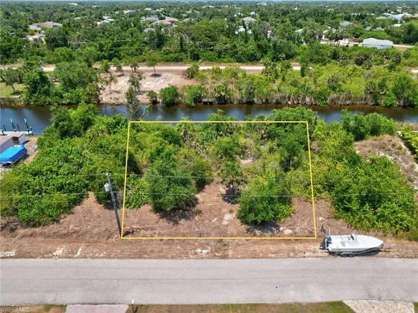 10080 Cocoa Beach ST, PORT CHARLOTTE, FL 33981
