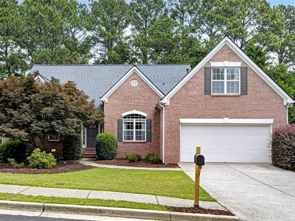2462 Oak Bluff Dr, Dacula, GA 30019