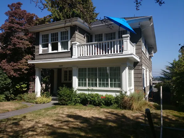 5220 18th Ave NE, Seattle, WA 98105