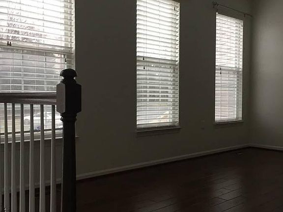 4th image of 14615 Willow Creek Dr