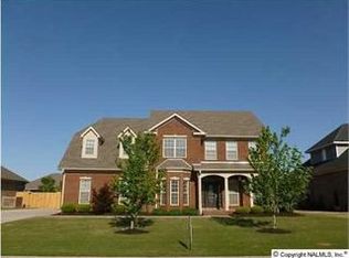 2306 Rockingham Ln, Decatur, AL 35603