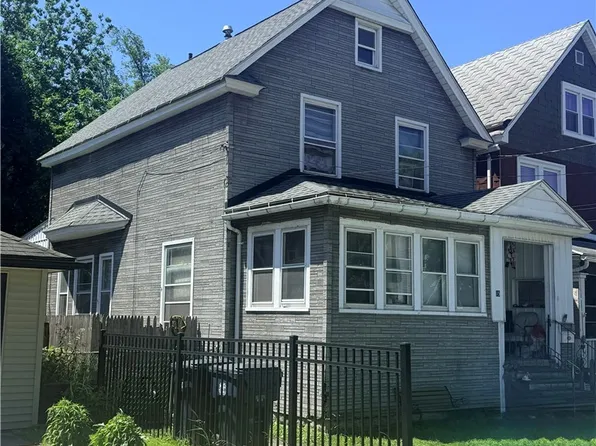 15 Crescent Pl, Lackawanna, NY 14218
