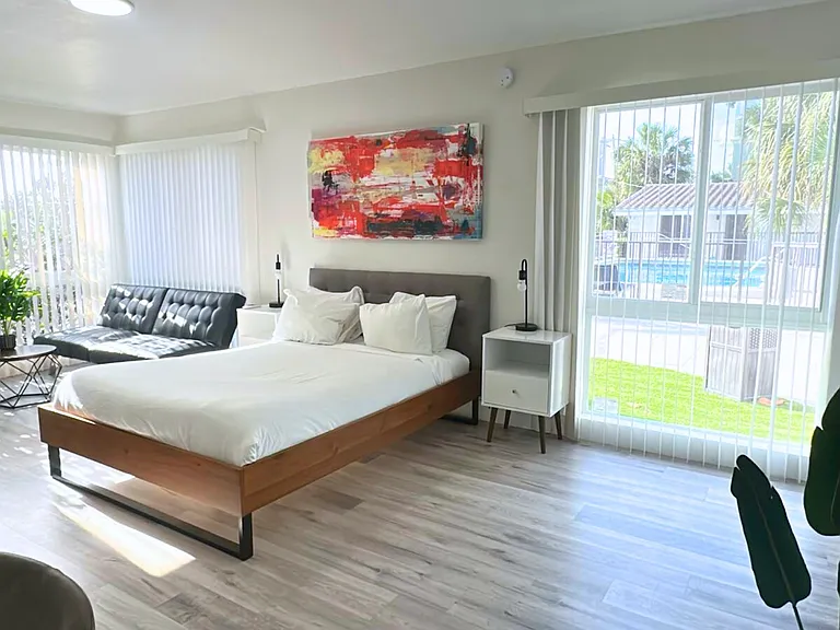 412 Sunset Dr — Photo 6