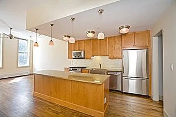 Rented by Douglas Elliman | media 27