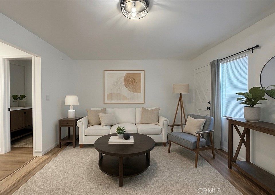1st image of 2615 E 135th St #2615