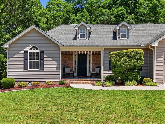 2nd image of 1771 Sugar Maple Ln