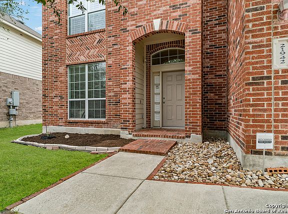 2nd image of 21942 Dolomite Dr