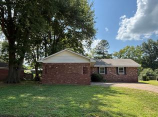 7277 N Juana Dr, Millington, TN 38053