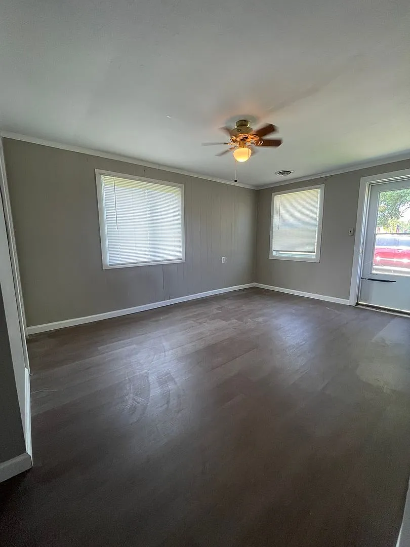 2 Bed 1 Bath for rent in Curryville, MO — Photo 2
