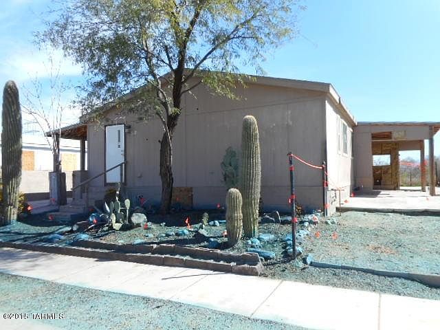 1st image of 5719 S Vine Ave