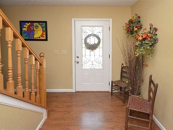 3rd image of 678 Jewelweed Ct