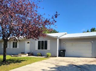 645 School Rd NW, Hutchinson, MN 55350