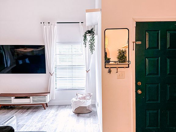 5th image of 204 Lighthouse Ct