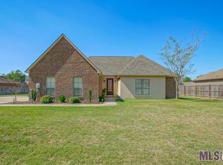 38733 Edgewood Cir, Denham Springs, LA 70706
