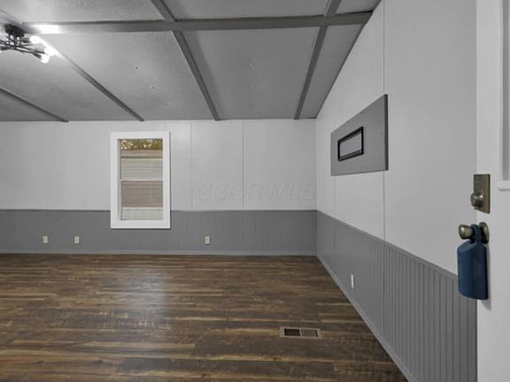 5th image of 18 Skyline Dr