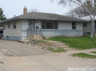 2115 Scenic Pl, Saint Paul, MN 55119