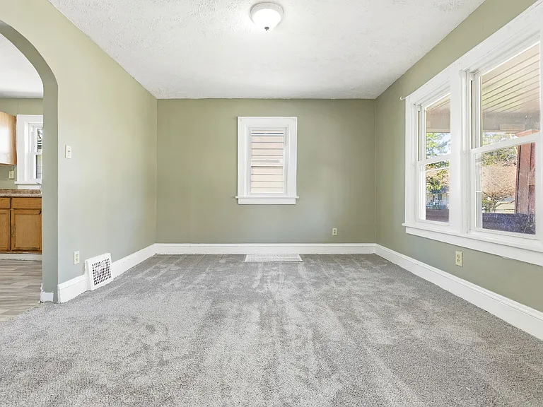 766 Lafollette St — Photo 6