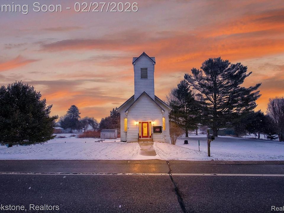 1st image of 2450 N Lakeshore Rd