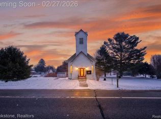 2450 N Lakeshore Rd, Carsonville, MI 48419