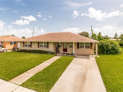 308 Alpaca Dr, Arabi, LA, 70032