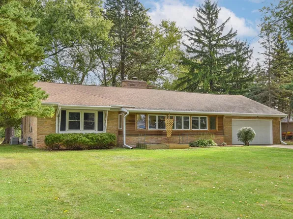 7100 North 107th STREET, Milwaukee, WI 53224