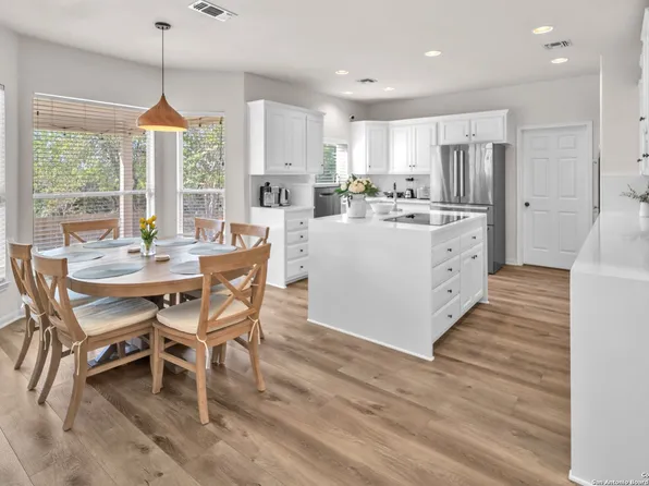 3922 Heights Way, San Antonio, TX 78230