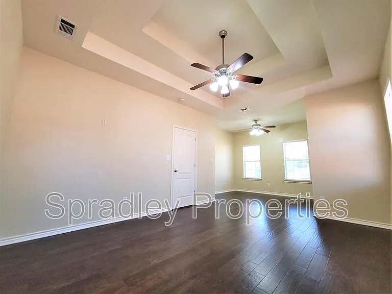 505 Marshall Dr — Photo 8