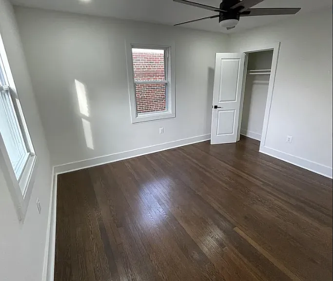 246 Division Ave NE — Photo 16