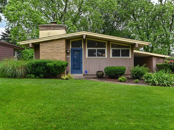 7136 West Wedgewood DRIVE, Milwaukee, WI 53220