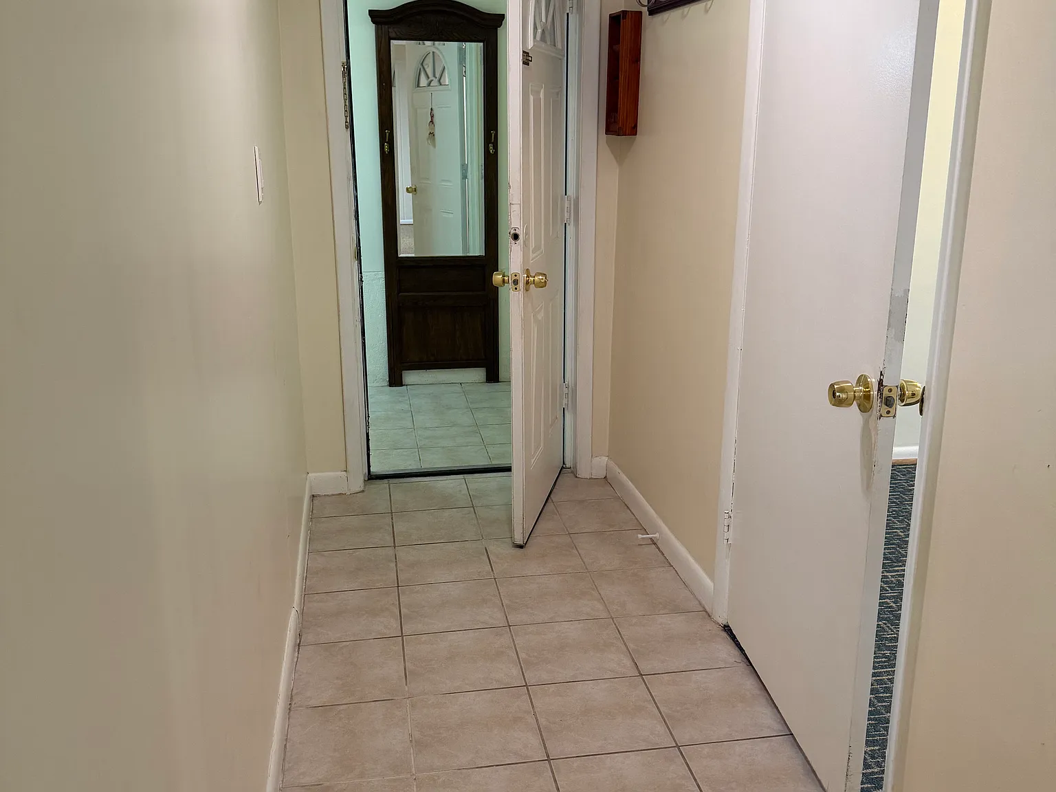 2 bed, 730 sqft, $2,300 — Photo 2