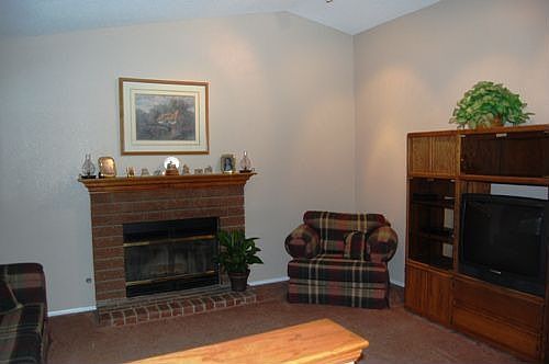 2nd image of 14882 Country Ln